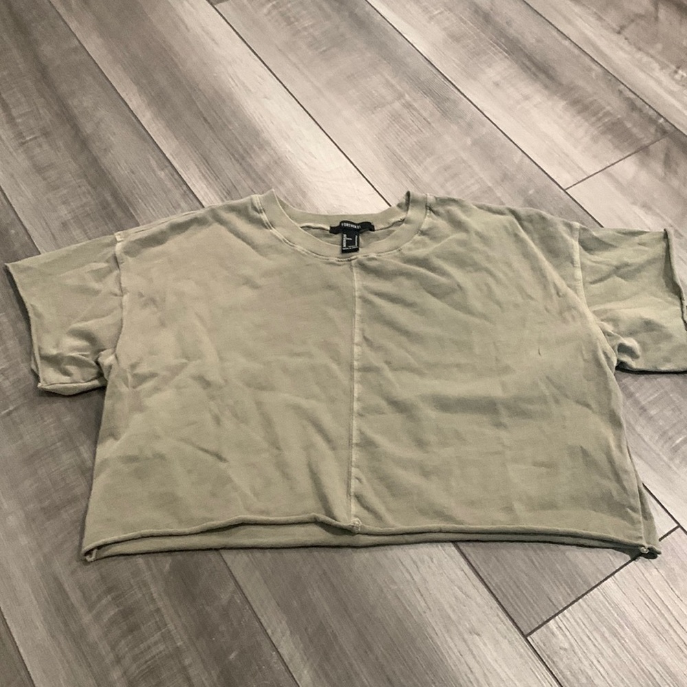 F21 Boxy Crop Top TShirt